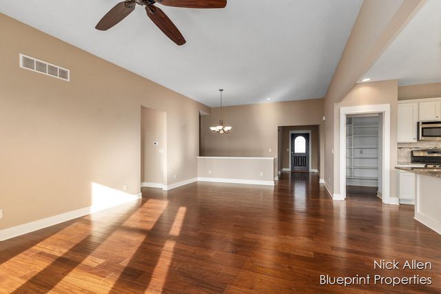 3792 Preserve Drive, Belmont, MI 49306