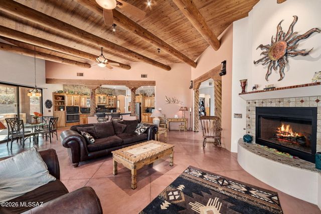 9901 N Silverbell Road, Tucson, AZ 85743