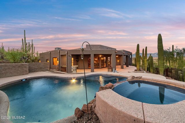 9901 N Silverbell Road, Tucson, AZ 85743