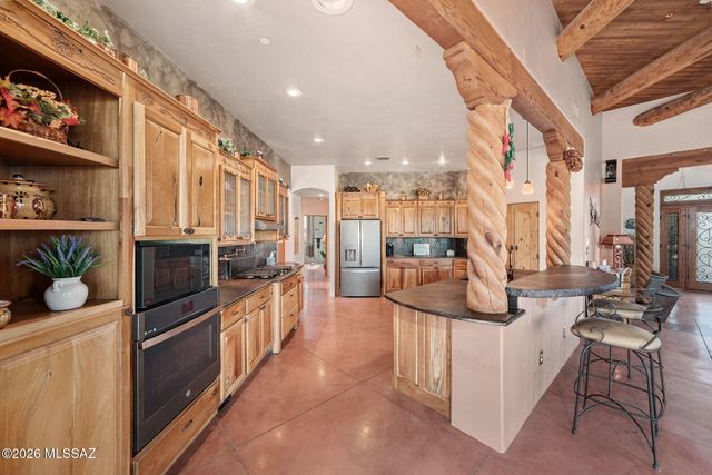 9901 N Silverbell Road, Tucson, AZ 85743