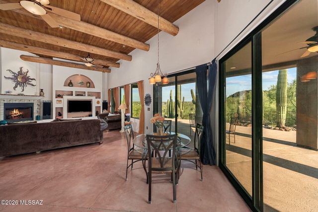 9901 N Silverbell Road, Tucson, AZ 85743