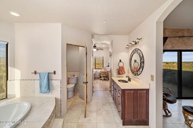 9901 N Silverbell Road, Tucson, AZ 85743