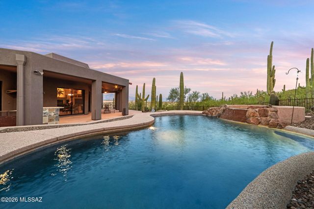 9901 N Silverbell Road, Tucson, AZ 85743