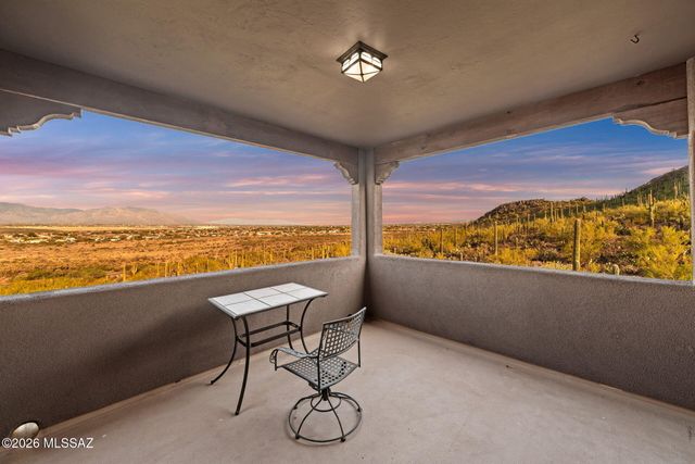 9901 N Silverbell Road, Tucson, AZ 85743