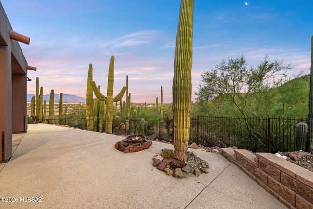 9901 N Silverbell Road, Tucson, AZ 85743