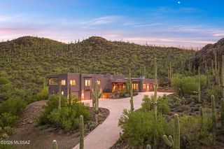 9901 N Silverbell Road, Tucson, AZ 85743