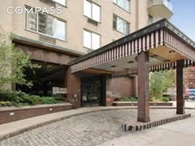 300 E 74th St Apt 20E, New York City, NY 10021