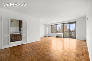 300 E 74th St Apt 20E, New York City, NY 10021