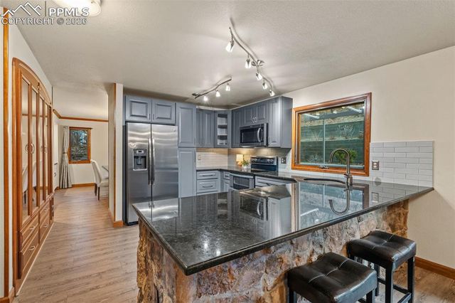 253 Chatham Drive, Colorado Springs, CO 80906
