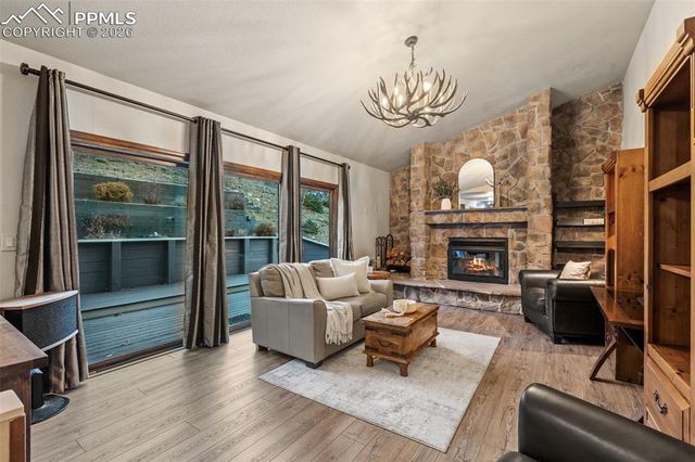 253 Chatham Drive, Colorado Springs, CO 80906