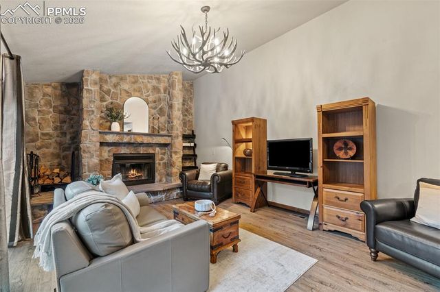 253 Chatham Drive, Colorado Springs, CO 80906