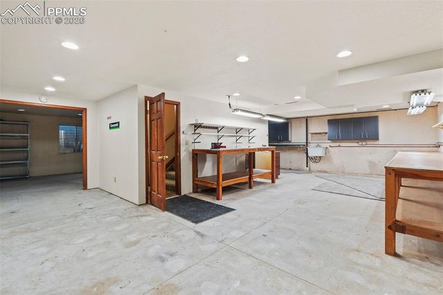 253 Chatham Drive, Colorado Springs, CO 80906