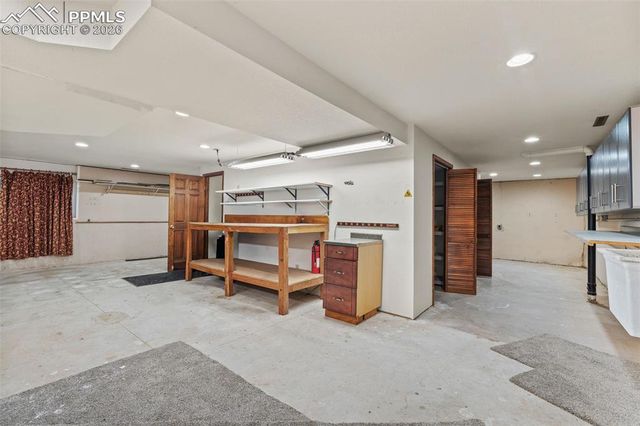 253 Chatham Drive, Colorado Springs, CO 80906