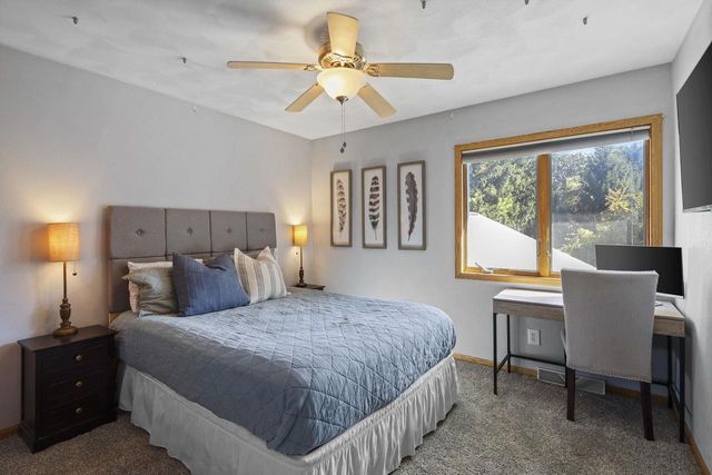 7801 N Robert Drive, Evansville, WI 53536