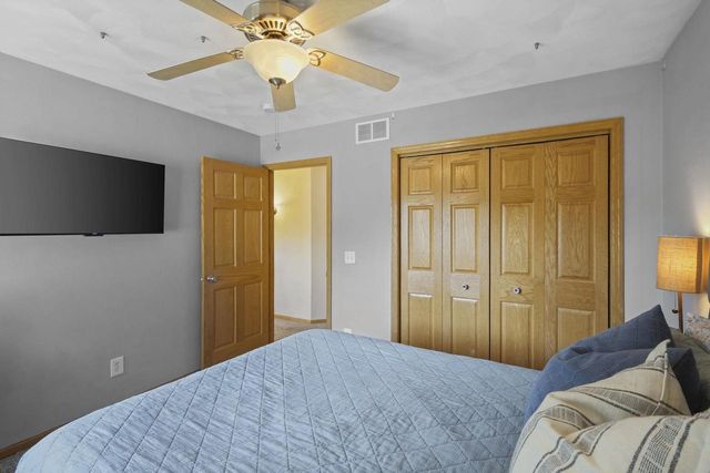 7801 N Robert Drive, Evansville, WI 53536