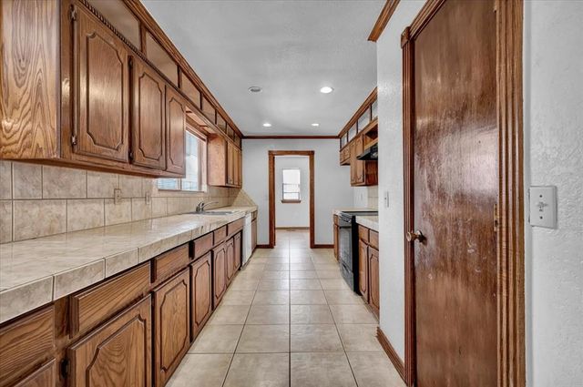 8304 NW 112th Street, Oklahoma City, OK 73162