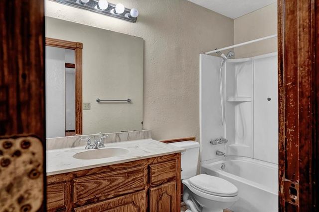 8304 NW 112th Street, Oklahoma City, OK 73162