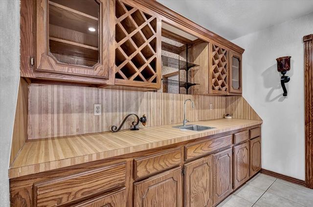 8304 NW 112th Street, Oklahoma City, OK 73162