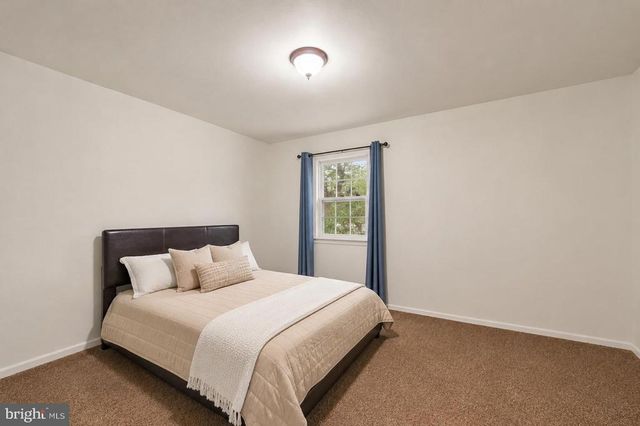 307 OLDE GREENWICH DR, Fredericksburg, VA 22408