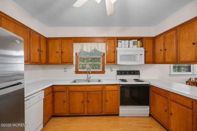 1151 Beechmont Street, Toms River, NJ 08757