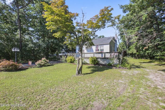 1151 Beechmont Street, Toms River, NJ 08757