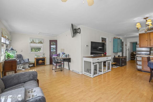1151 Beechmont Street, Toms River, NJ 08757
