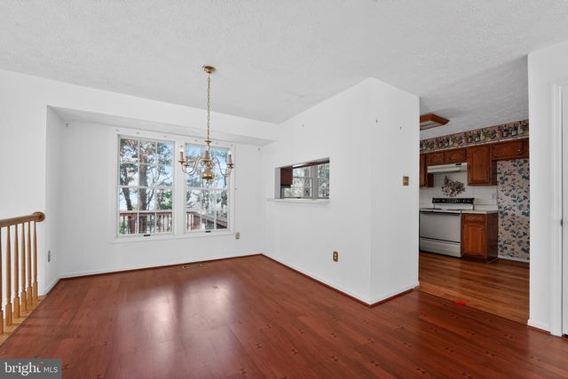 8204 ELKWOOD CT, Pasadena, MD 21122