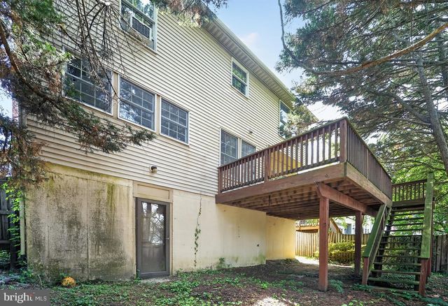 8204 ELKWOOD CT, Pasadena, MD 21122
