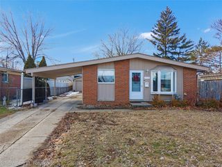 318 S Wildwood Street, Westland, MI 48186