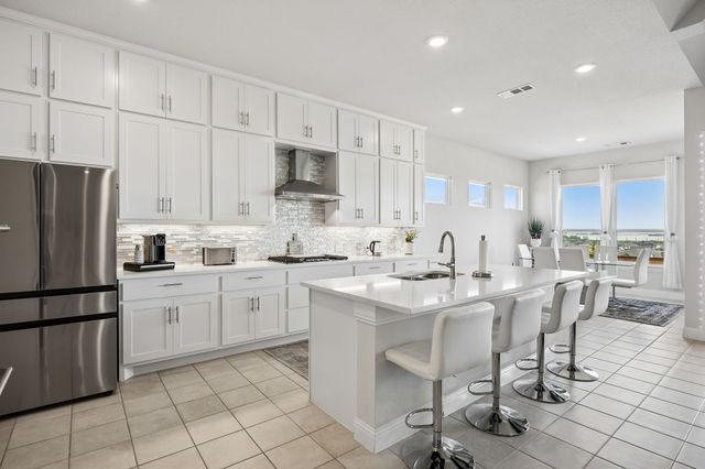 805 Feathergrass Court, Haslet, TX 76052