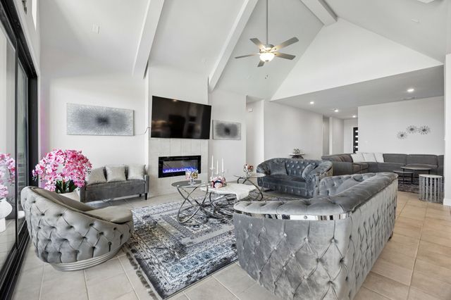 805 Feathergrass Court, Haslet, TX 76052
