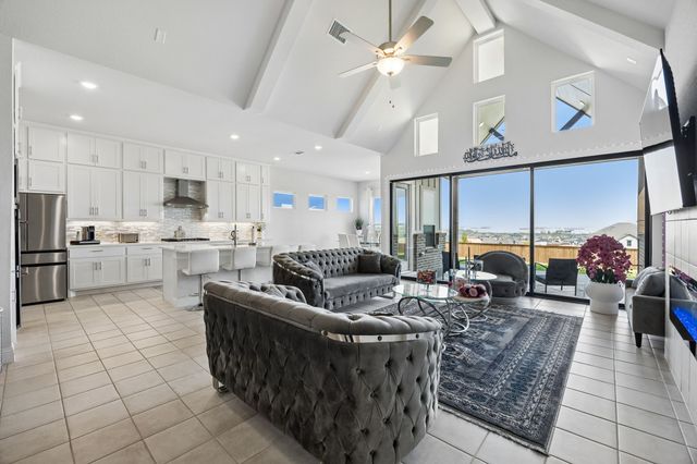 805 Feathergrass Court, Haslet, TX 76052