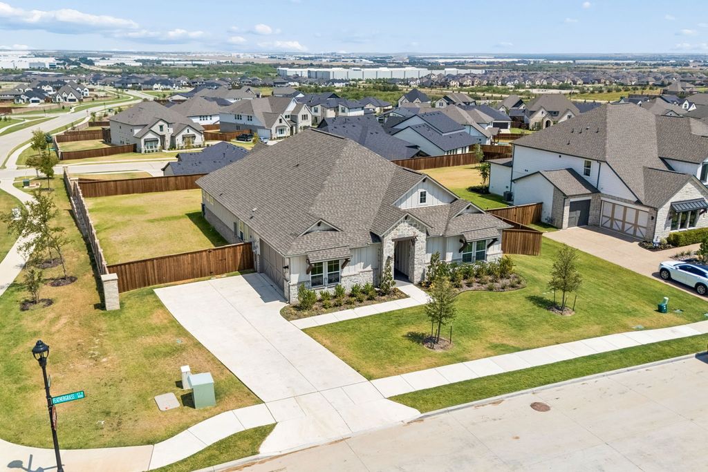 805 Feathergrass Court, Haslet, TX 76052 — photo 2