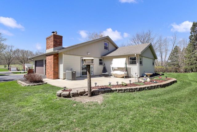 W214N10404 Oak LANE, Germantown, WI 53022
