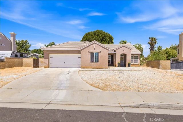 333 Fantasy, Palmdale, CA 93551