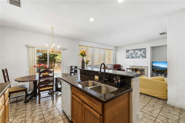 333 Fantasy, Palmdale, CA 93551