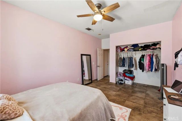 333 Fantasy, Palmdale, CA 93551