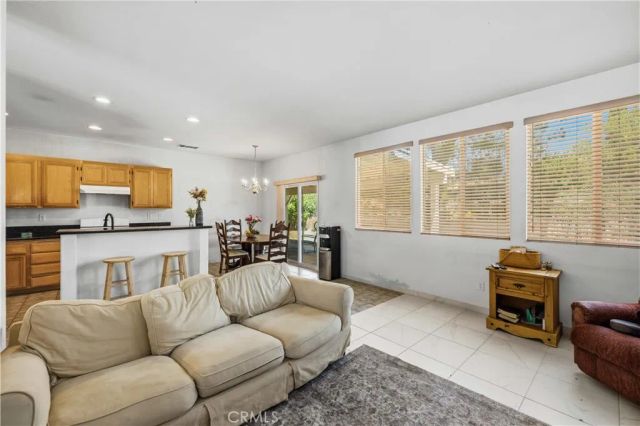 333 Fantasy, Palmdale, CA 93551