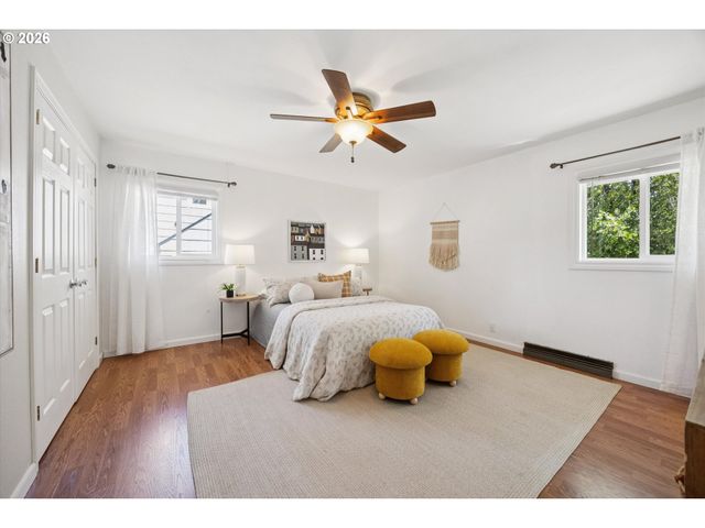 4914 Se GLEN ECHO Ave, Milwaukie, OR 97267