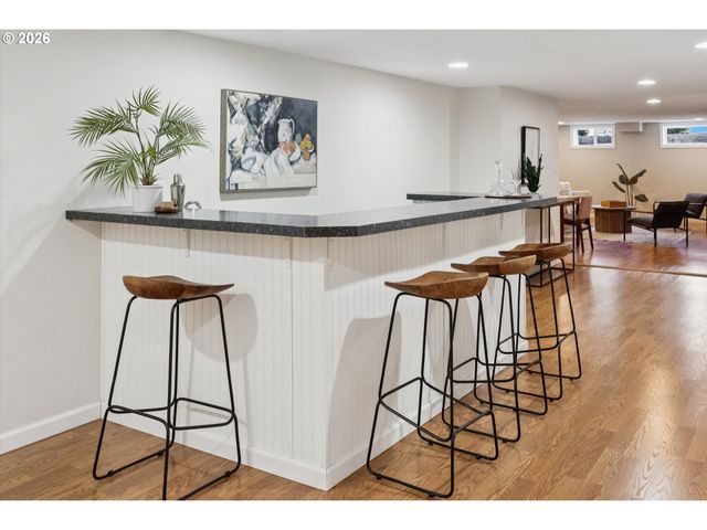 4914 Se GLEN ECHO Ave, Milwaukie, OR 97267