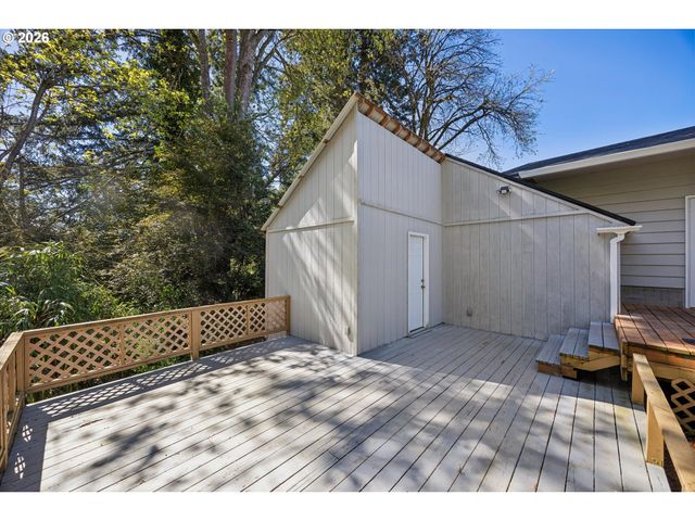 4914 Se GLEN ECHO Ave, Milwaukie, OR 97267