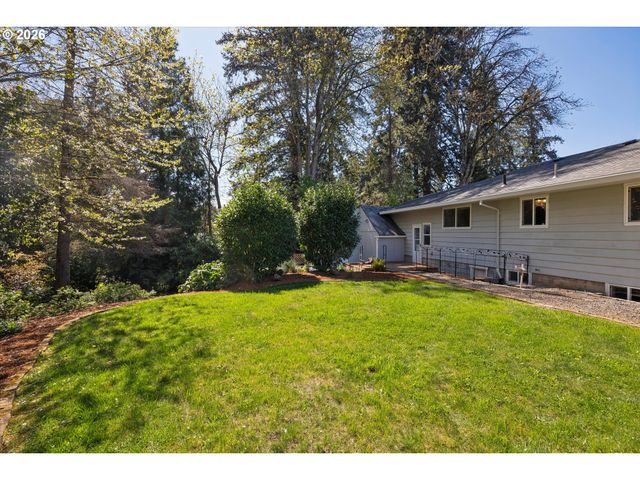 4914 Se GLEN ECHO Ave, Milwaukie, OR 97267