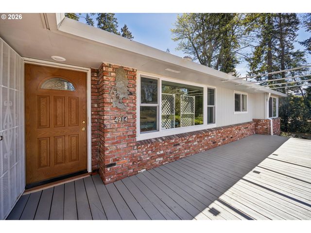 4914 Se GLEN ECHO Ave, Milwaukie, OR 97267