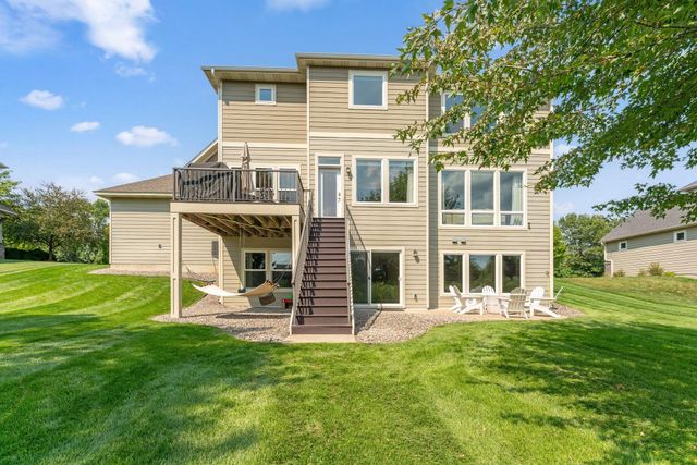 10 Crescent Lane, North Oaks, MN 55127