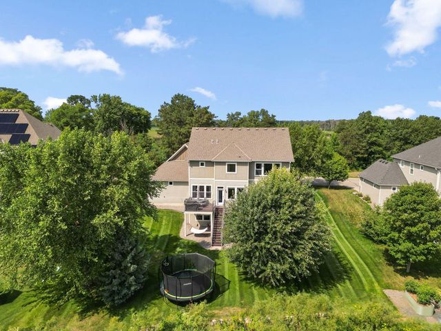 10 Crescent Lane, North Oaks, MN 55127