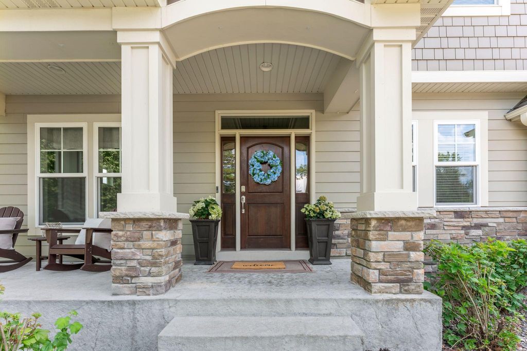 10 Crescent Lane, North Oaks, MN 55127 — photo 2