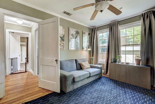 809 E 44th ST, Austin, TX 78751