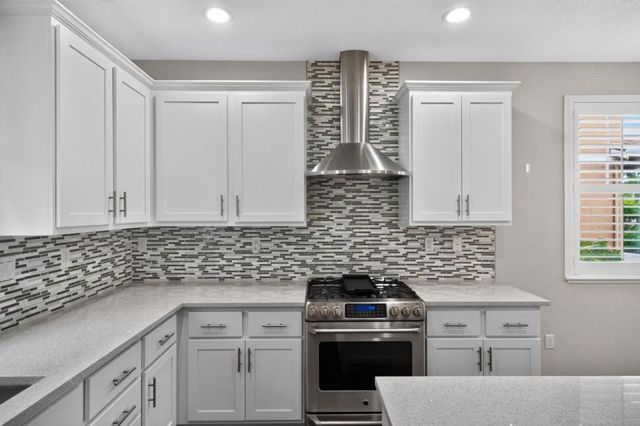 100 Castle Ridge Way, Scotts Valley, CA 95066