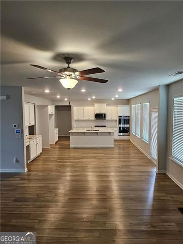 221 Eleanora Way, Loganville, GA 30052