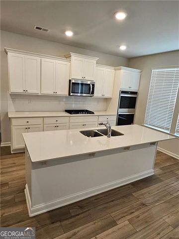 221 Eleanora Way, Loganville, GA 30052